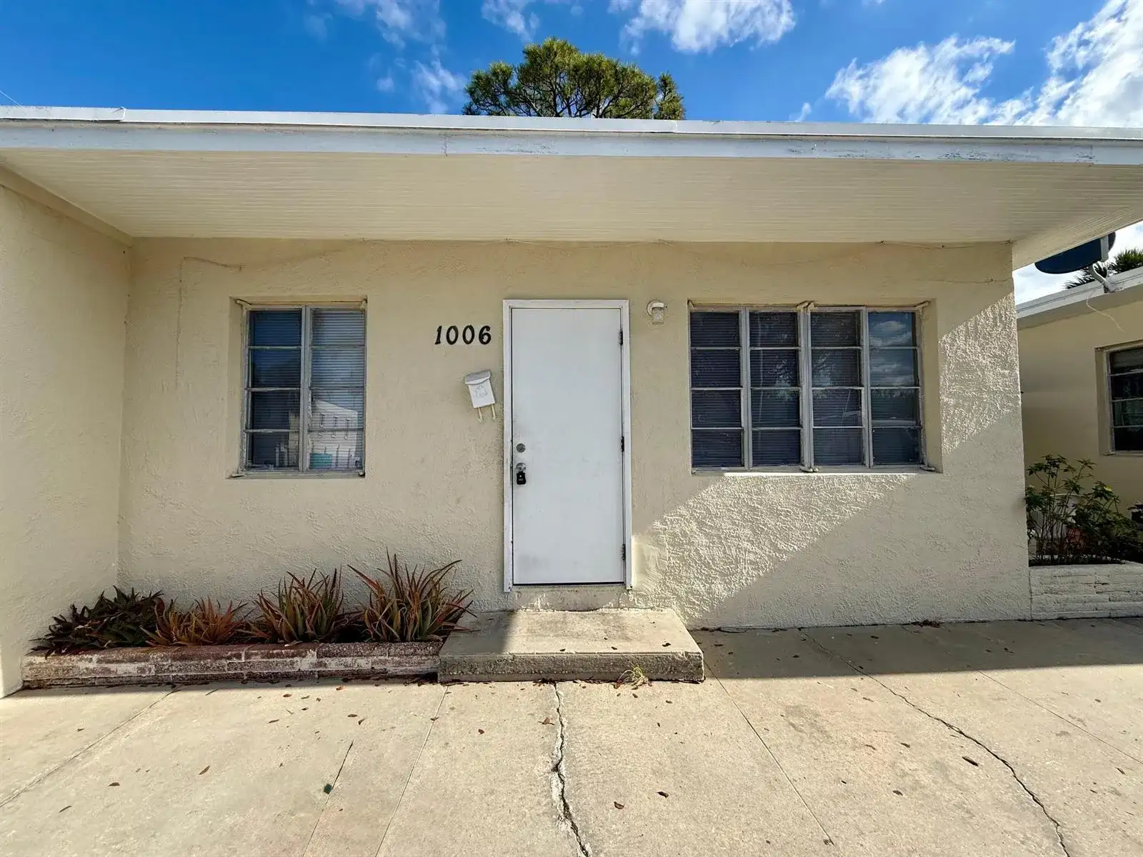 1006 2nd Avenue N, FL 33460 photo 3
