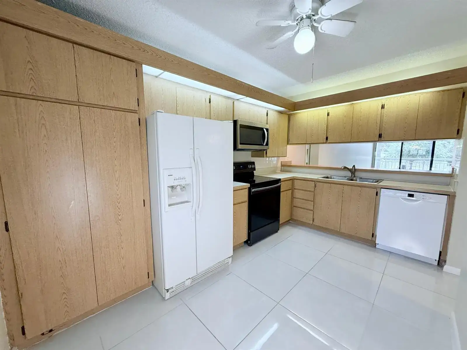 2621 Village Boulevard # 206, West Palm Beach FL 33409 photo 3