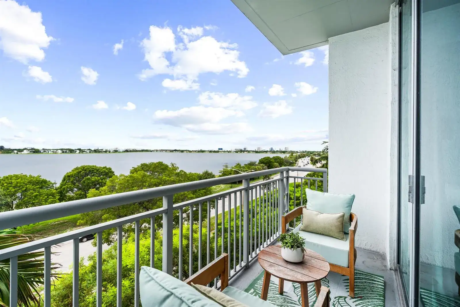 300 S Australian Avenue Unit 425, West Palm Beach FL 33401 photo 4