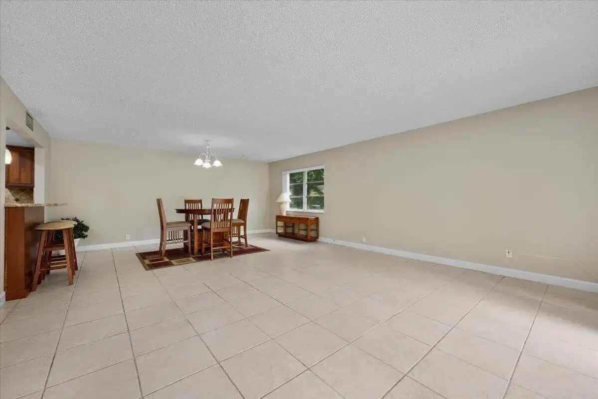 251 SEABREEZE Circle, Jupiter FL 33477 photo 5