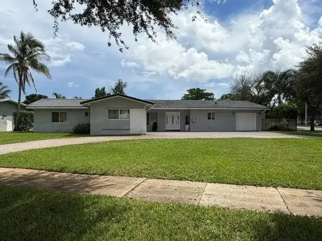 4318 TAYLOR Street, Hollywood FL 33021 photo 3