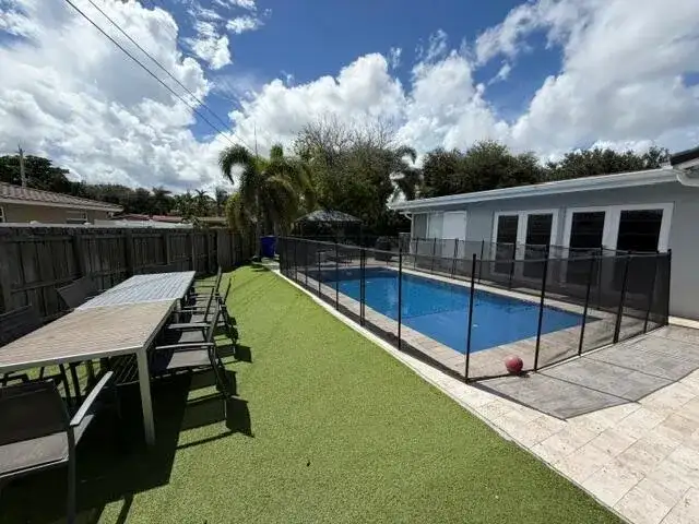 4318 TAYLOR Street, Hollywood FL 33021 photo 5