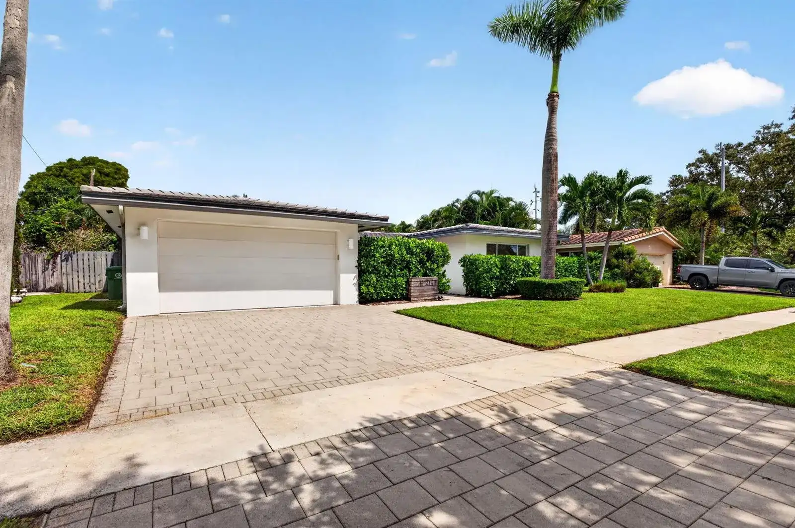 2141 NE 62ND Court, Fort Lauderdale FL 33308 photo 2