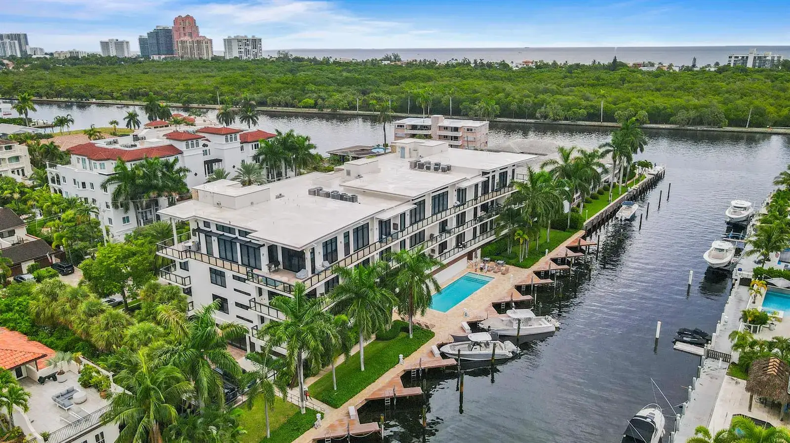 2770 NE 14TH Street # 203, Fort Lauderdale FL 33304
