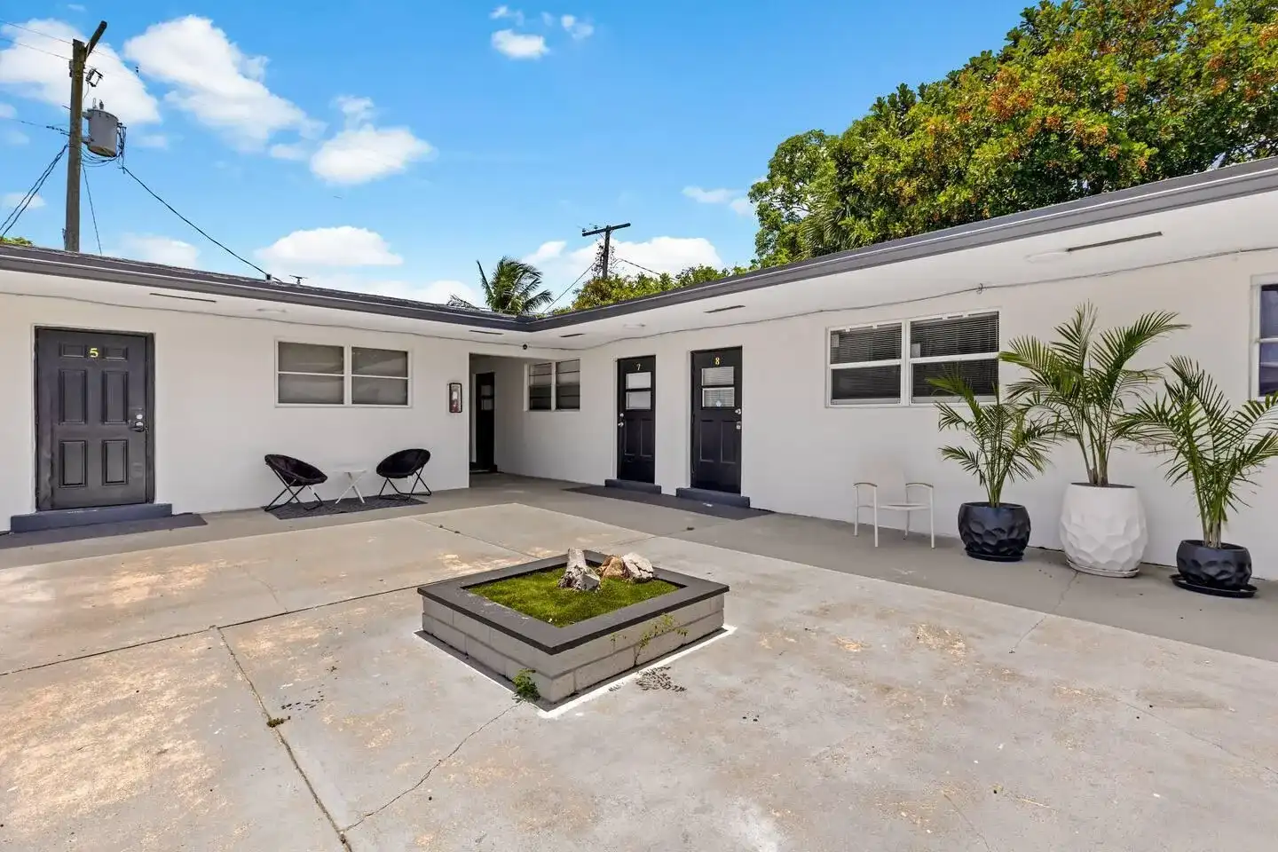 1826 Sherman Street Apt 8, Hollywood FL 33020