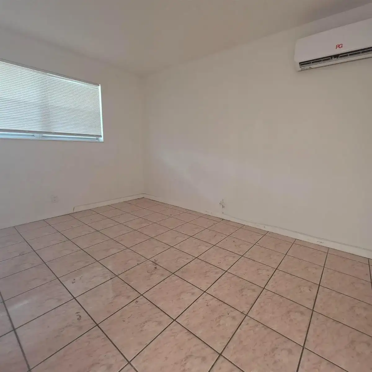 1826 Sherman Street Apt 7, Hollywood FL 33020