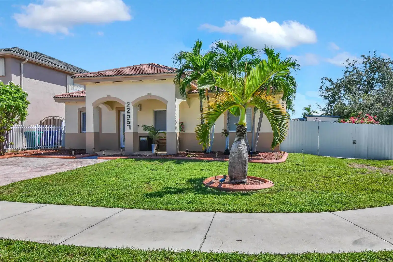 22567 SW 102ND Path, Cutler Bay FL 33190 photo 4