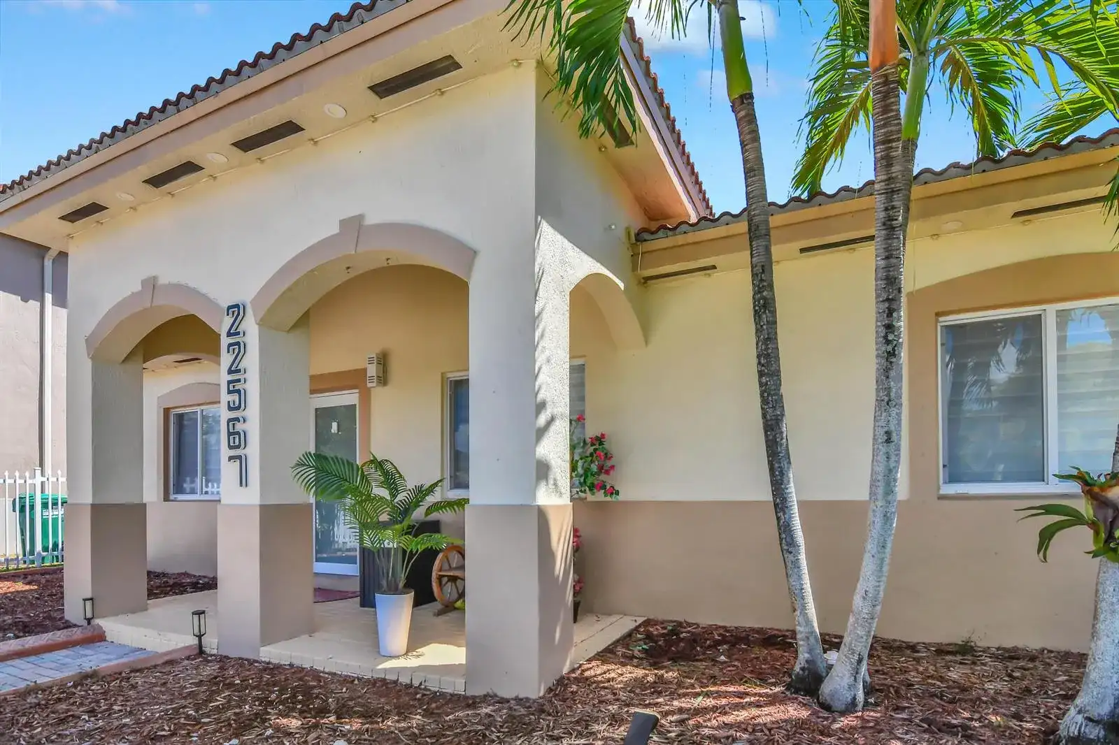 22567 SW 102ND Path, Cutler Bay FL 33190 photo 5