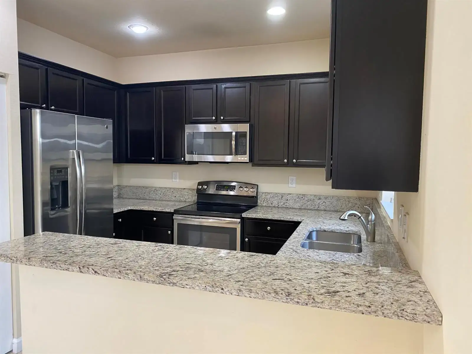 11269 NW 88TH Street, Doral FL 33178 photo 5