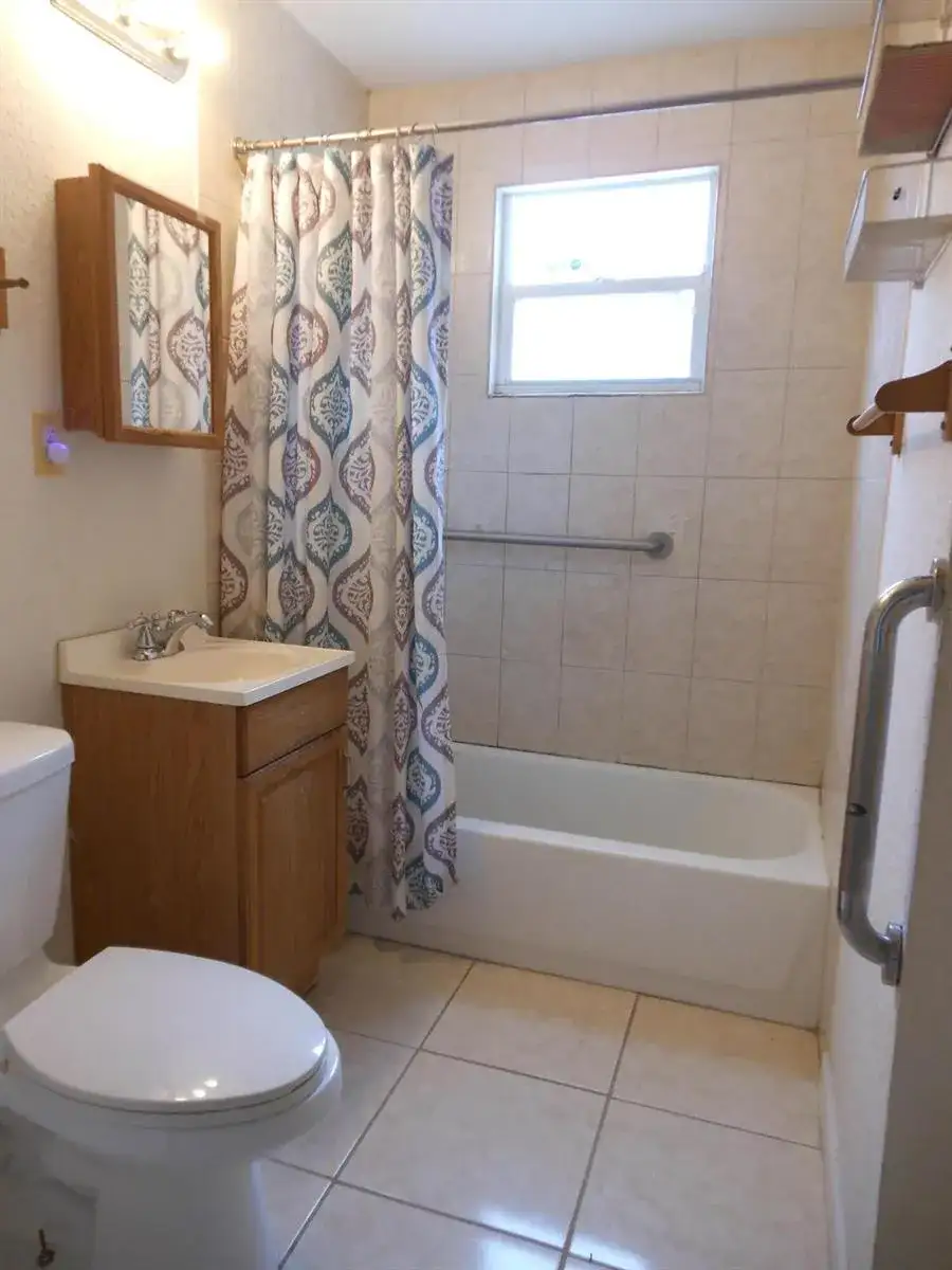 2829 SHAWNEE Road, West Palm Beach FL 33406 photo 5
