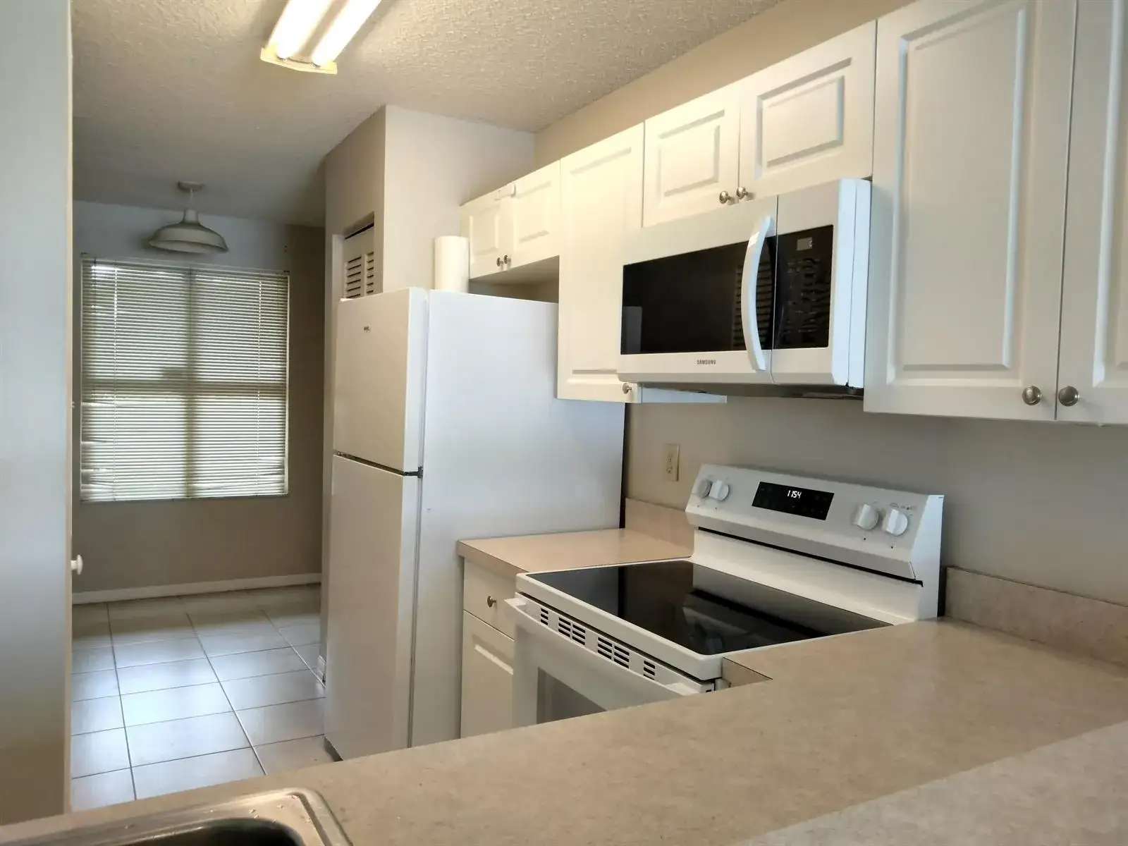 13113 Glenmoor Drive # 13113, West Palm Beach FL 33409 photo 4