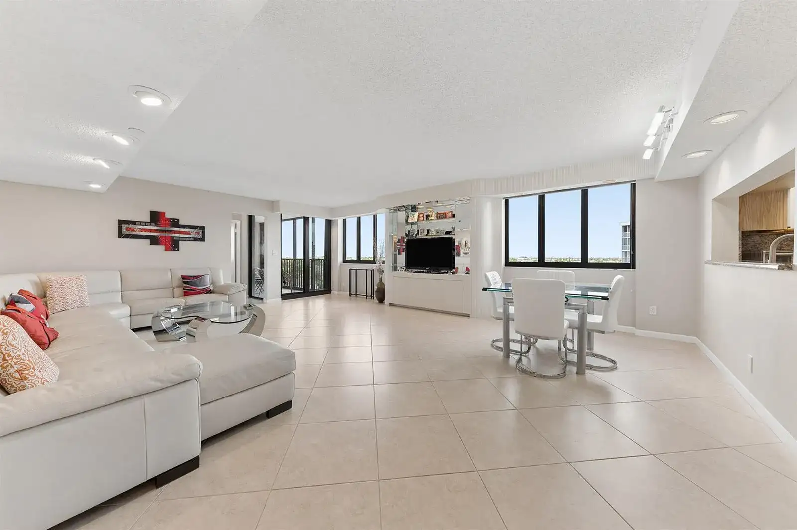 3420 S OCEAN Boulevard # 8T, Highland Beach FL 33487 photo 4