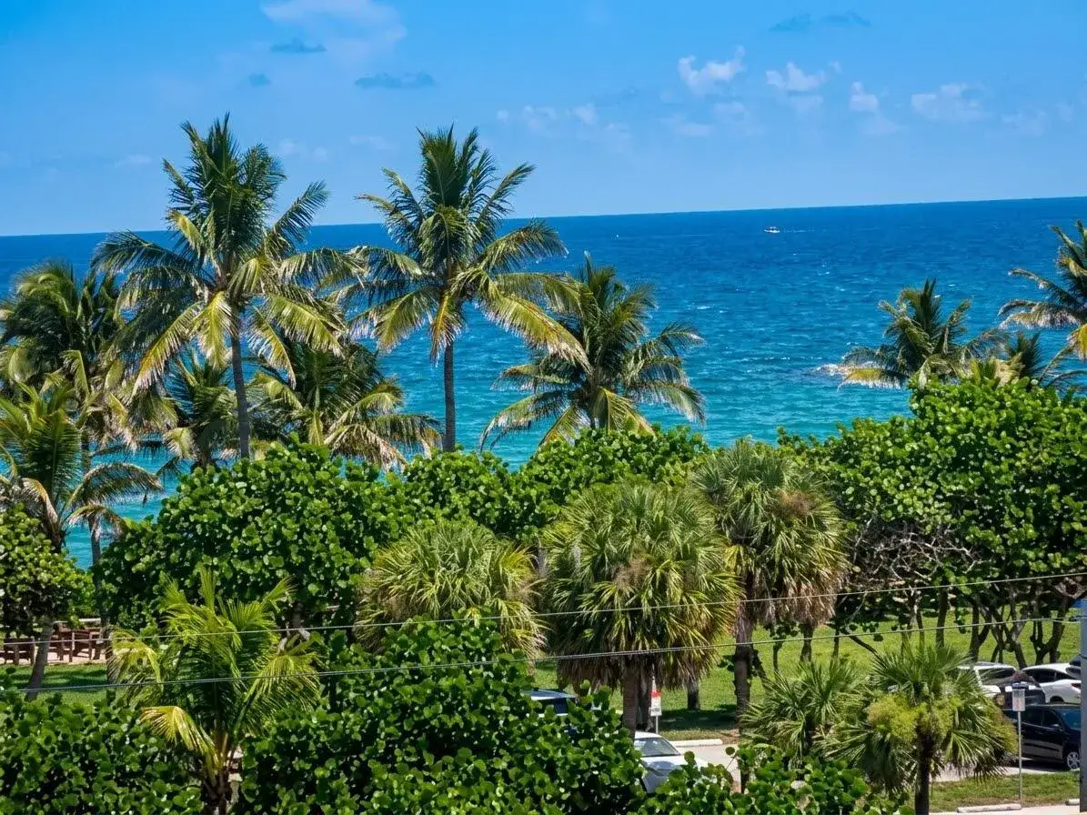2840 S OCEAN Boulevard # 601, Palm Beach FL 33480