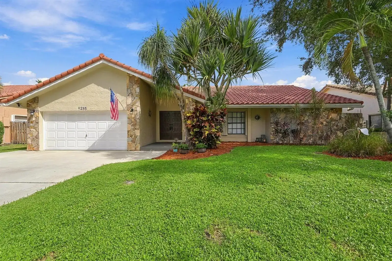 9255 NW 18TH Street, Plantation FL 33322