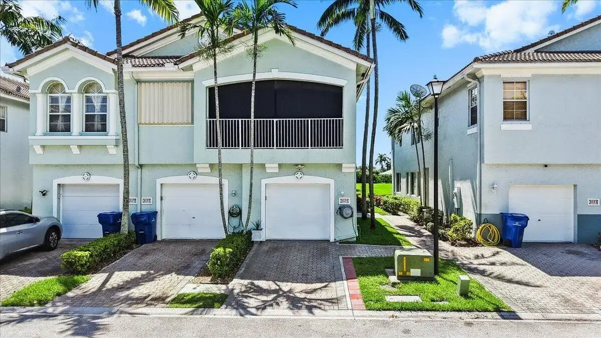3175 LAUREL RIDGE Circle, Riviera Beach FL 33404