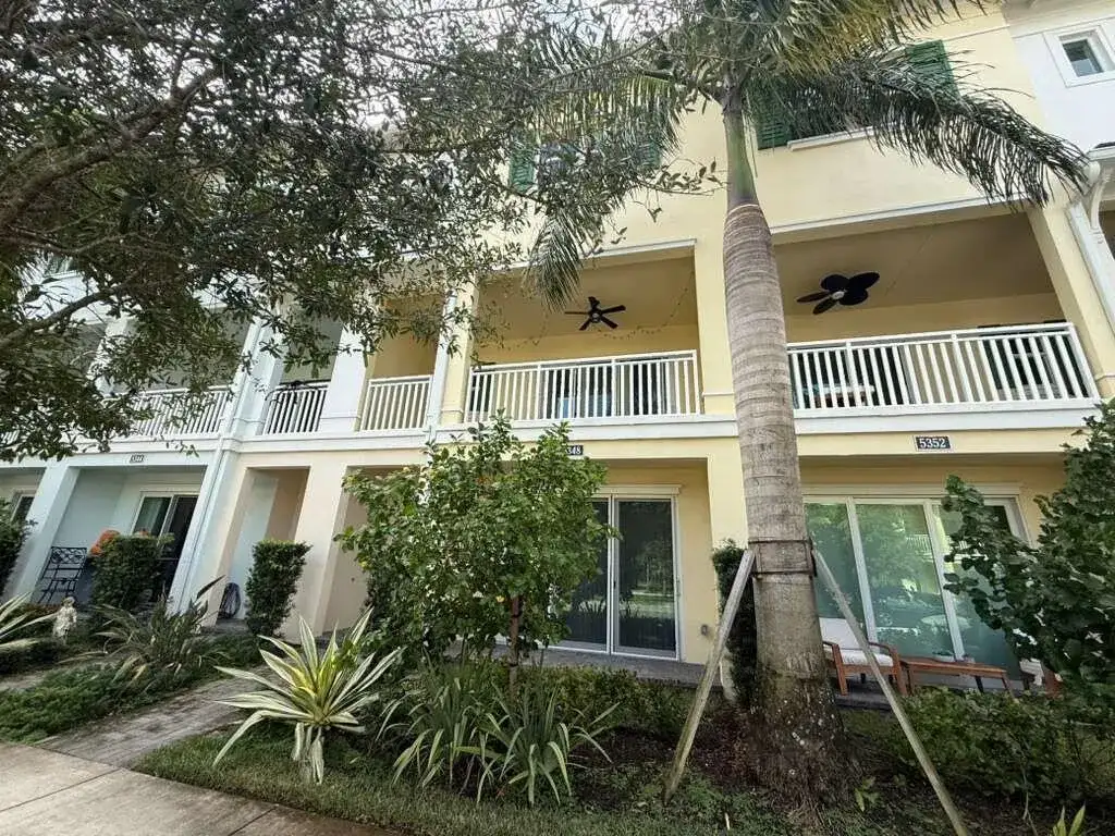 5348 Sagan Lane, Palm Beach Gardens FL 33418 photo 2