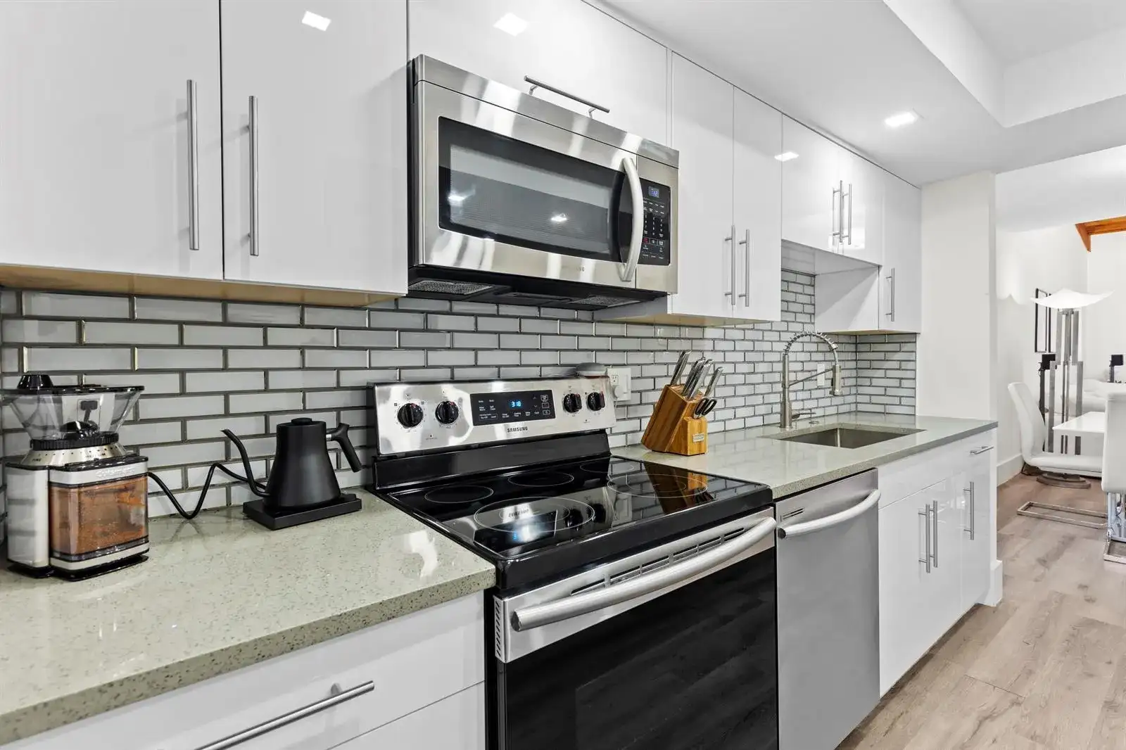 4491 CRYSTAL LAKE Drive # 204C, Deerfield Beach FL 33064 photo 2