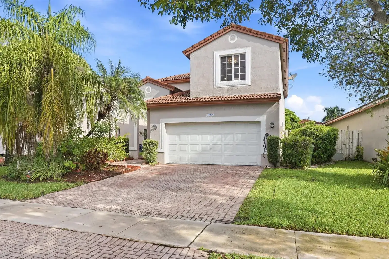 19257 NW 14th Street, Pembroke Pines FL 33029