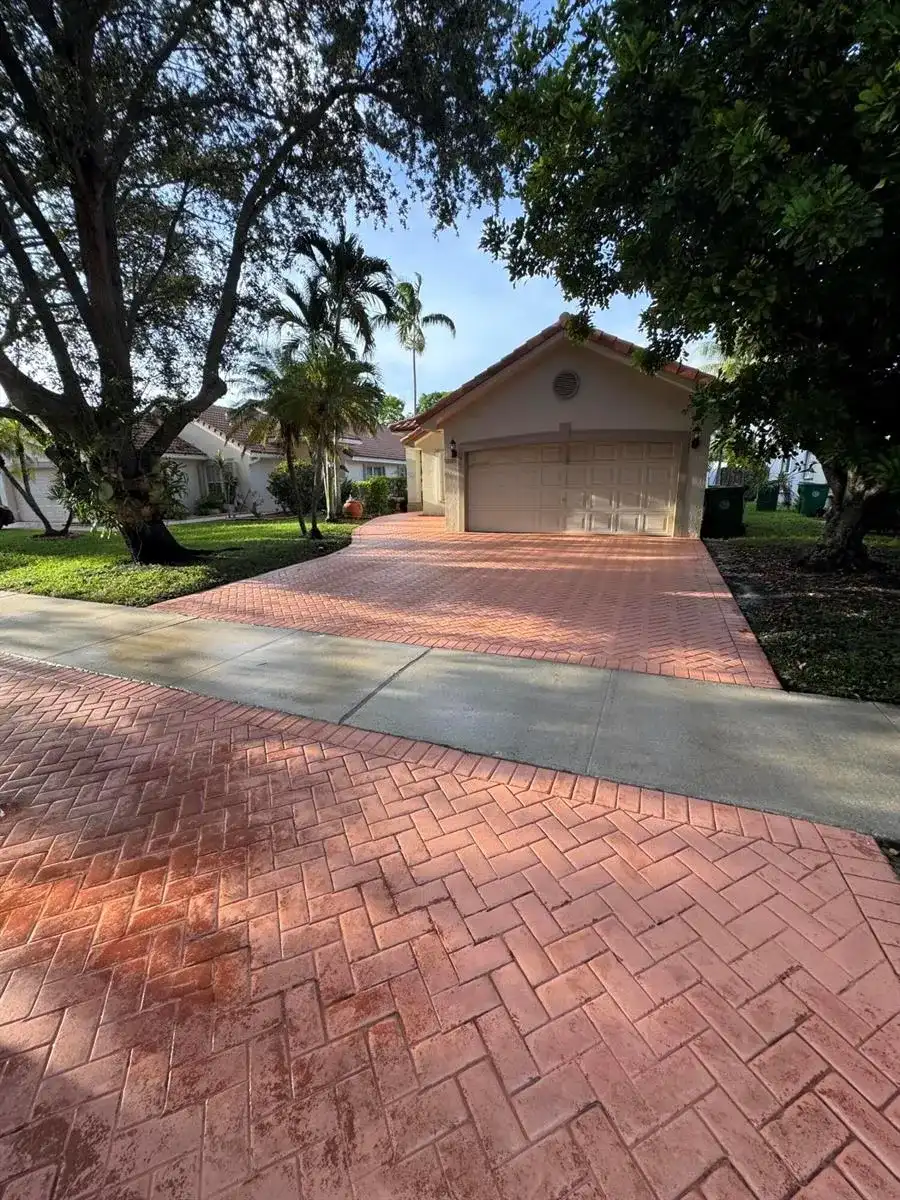 12535 SW 7th Place, Davie FL 33325