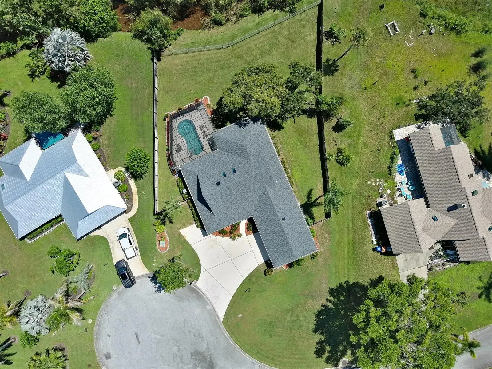 330 W FOREST Trail, Vero Beach FL 32962 photo 3
