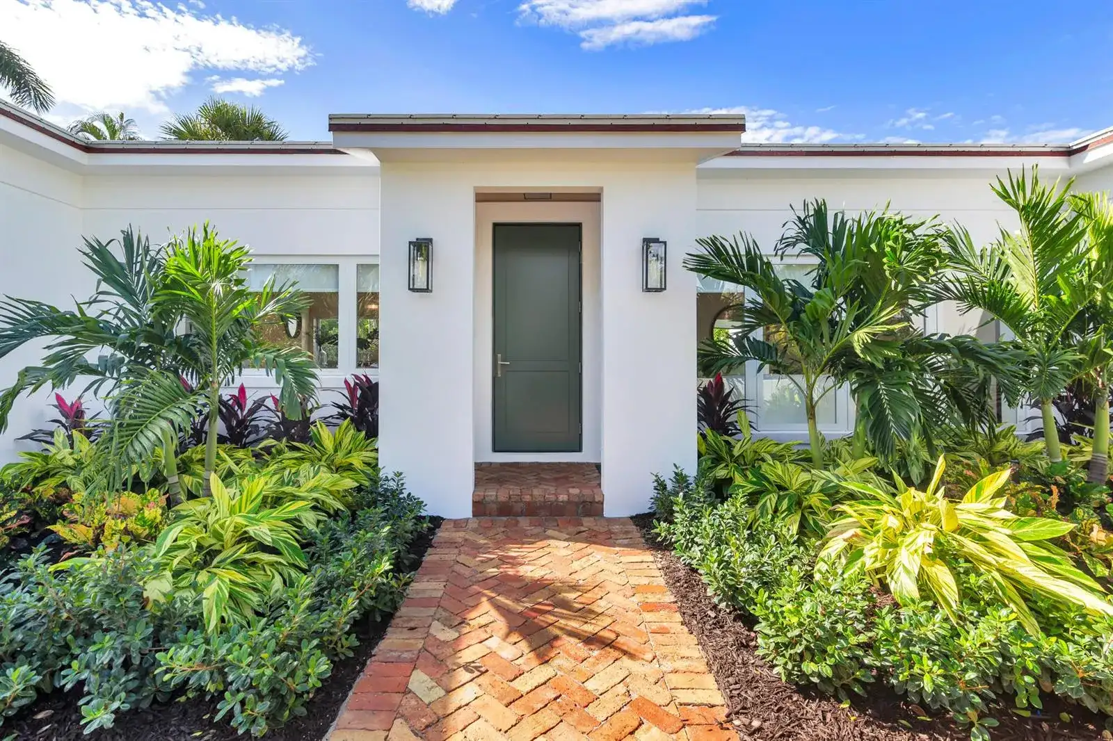 110 Greenwood Drive, West Palm Beach FL 33405 photo 2