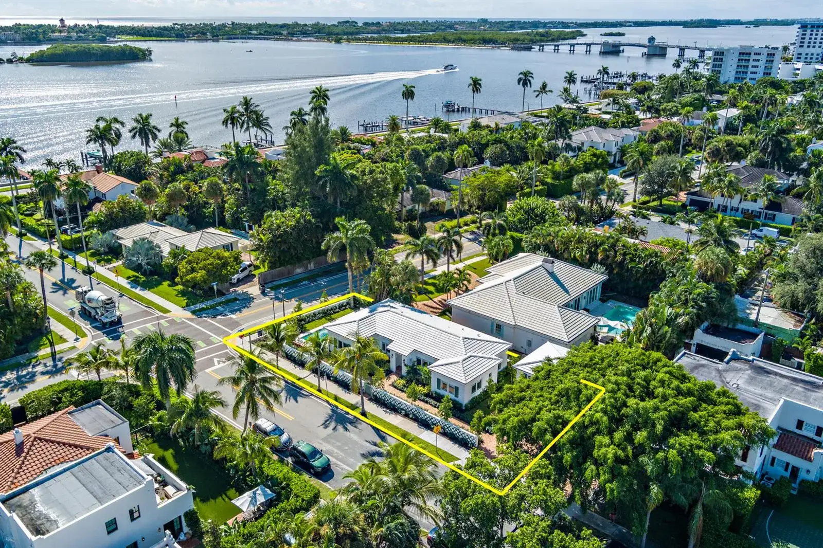 110 Greenwood Drive, West Palm Beach FL 33405 photo 3