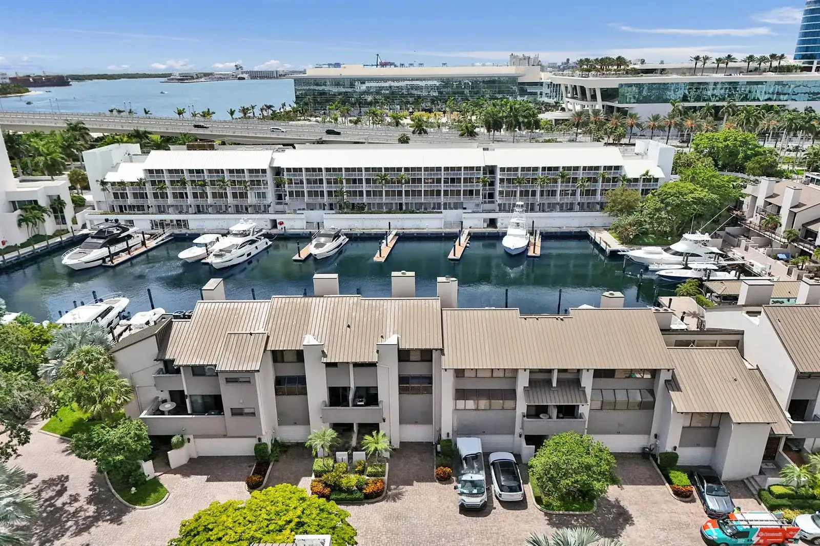15 Port Side Drive # 15, Fort Lauderdale FL 33316 photo 2