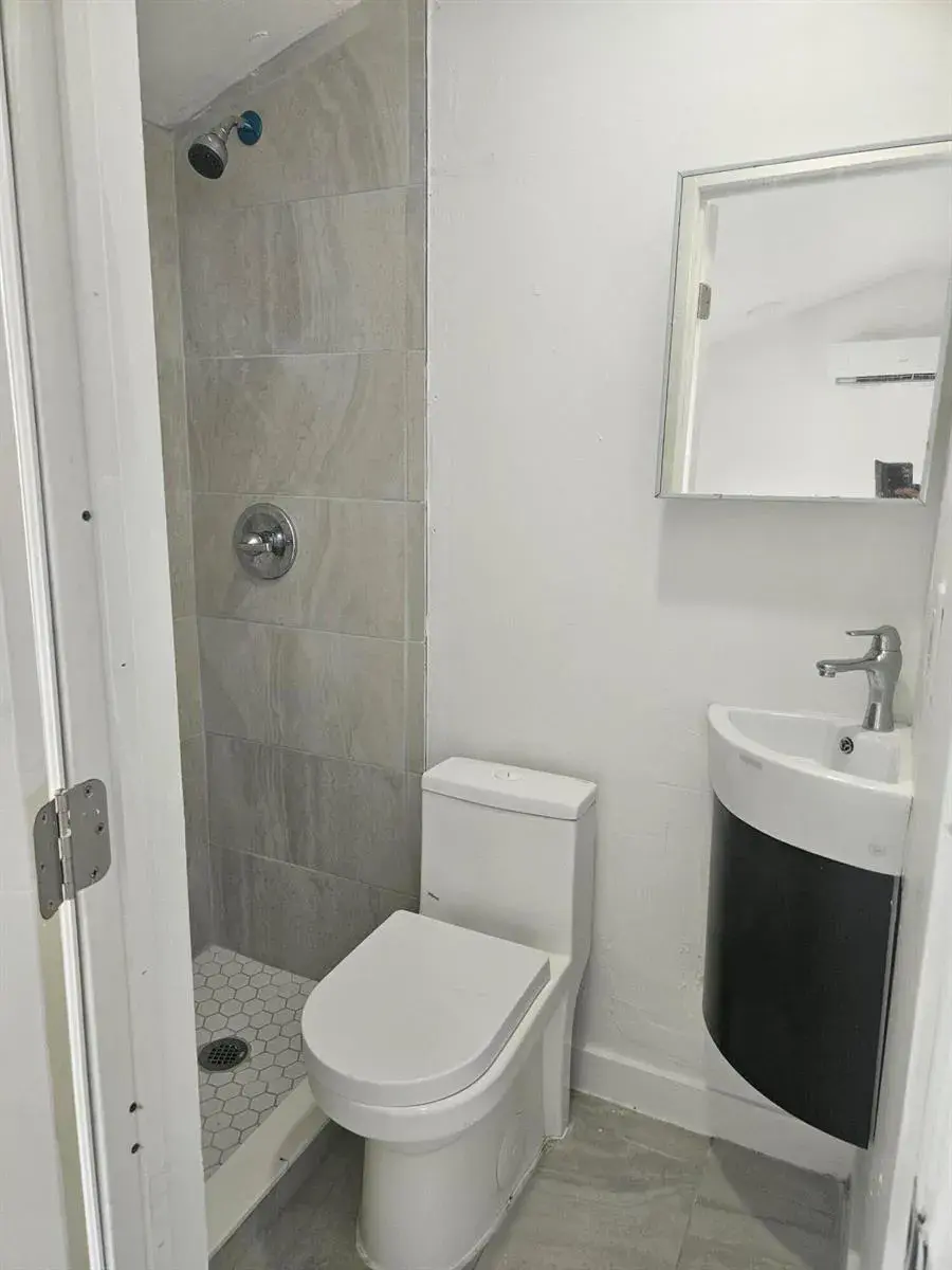1133 NE 15th Avenue # 17, Fort Lauderdale FL 33304