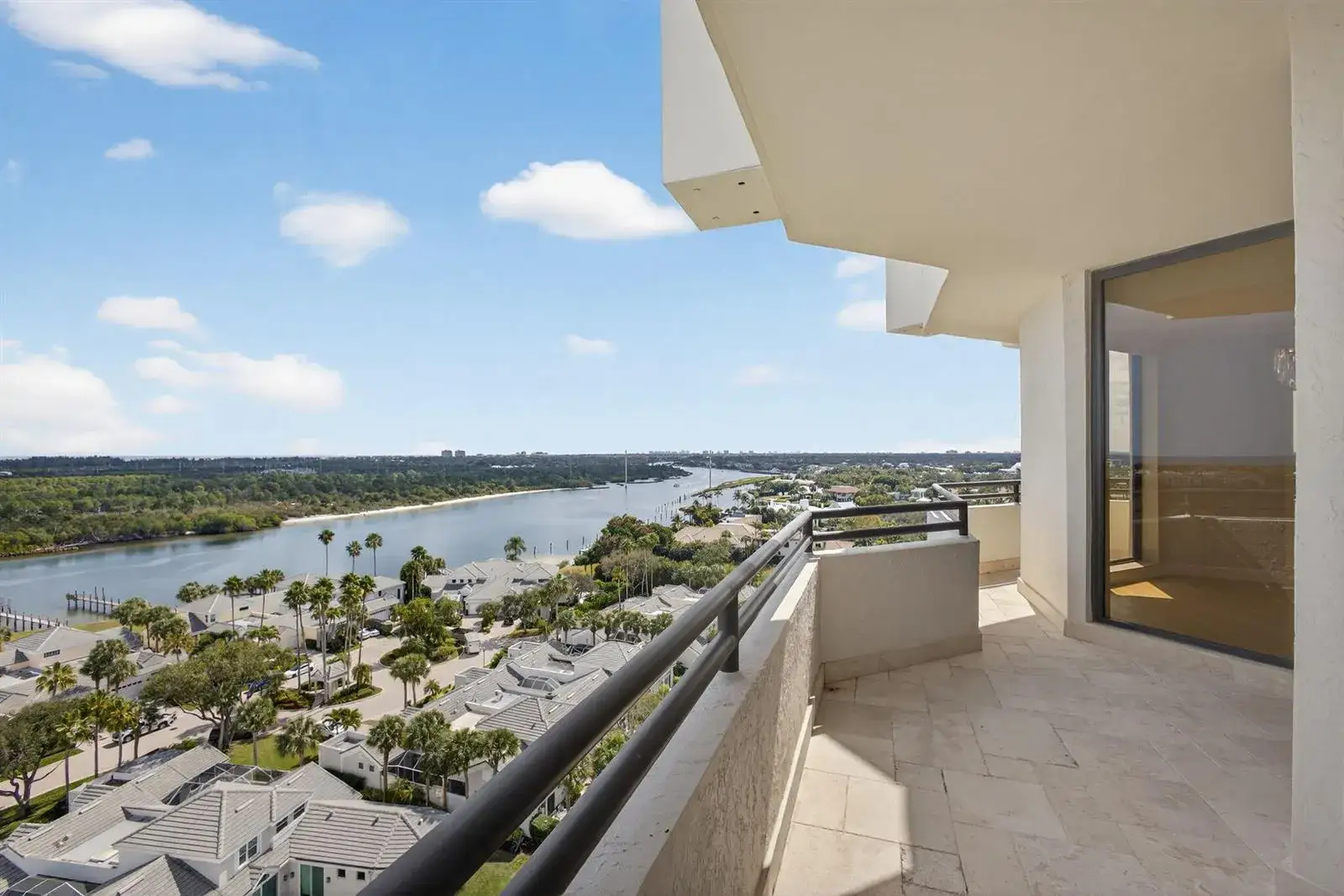3322 CASSEEKEY ISLAND Road # 1304, Jupiter FL 33477