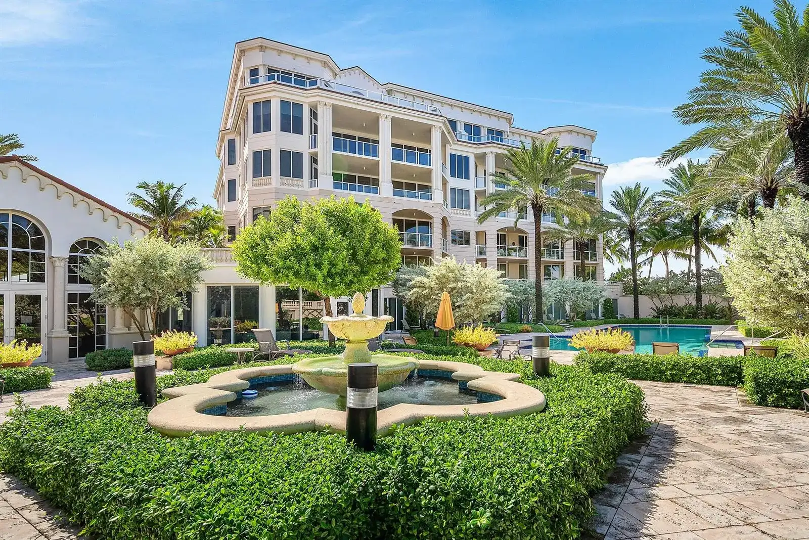 3000 S OCEAN Boulevard # 402, Palm Beach FL 33480