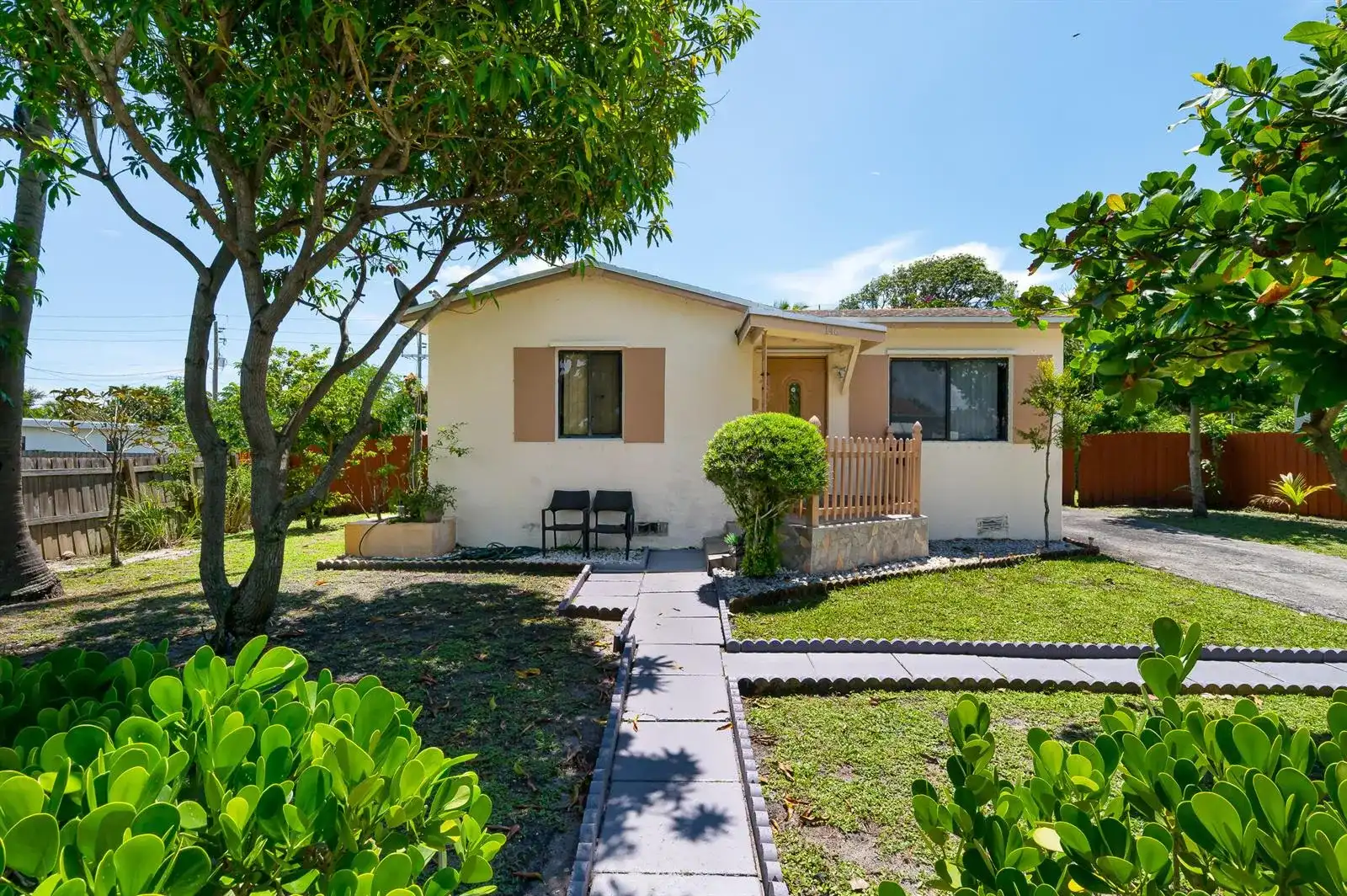 146 SE 5TH Avenue, Boynton Beach FL 33435