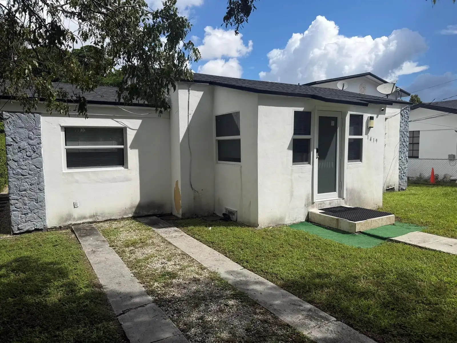 1419 NW 44TH Street # 1, Miami FL 33142