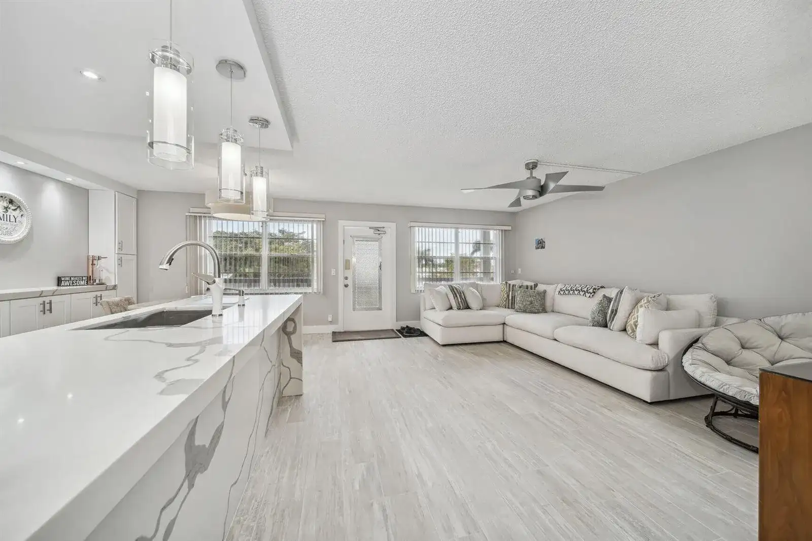 364 WELLINGTON J, West Palm Beach FL 33417 photo 4