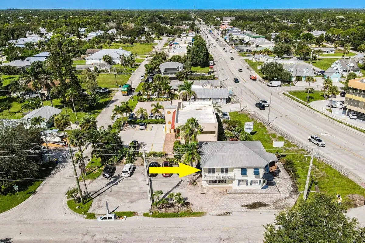 850 SW MARTIN DOWNS Boulevard, Palm City FL 34990