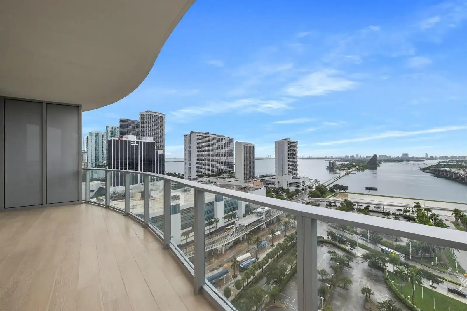 1400 Biscayne Boulevard # 2904, Miami FL 33132