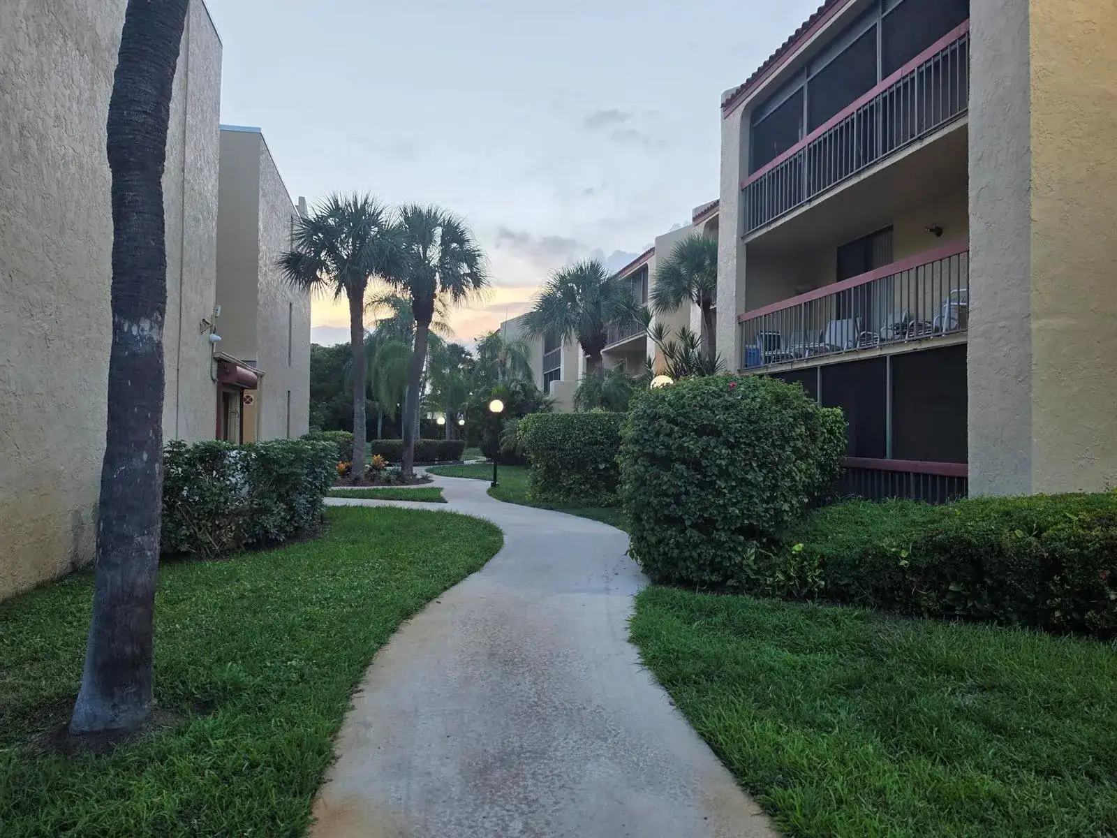 733 SE 1st Way # 102, Deerfield Beach FL 33441 photo 2