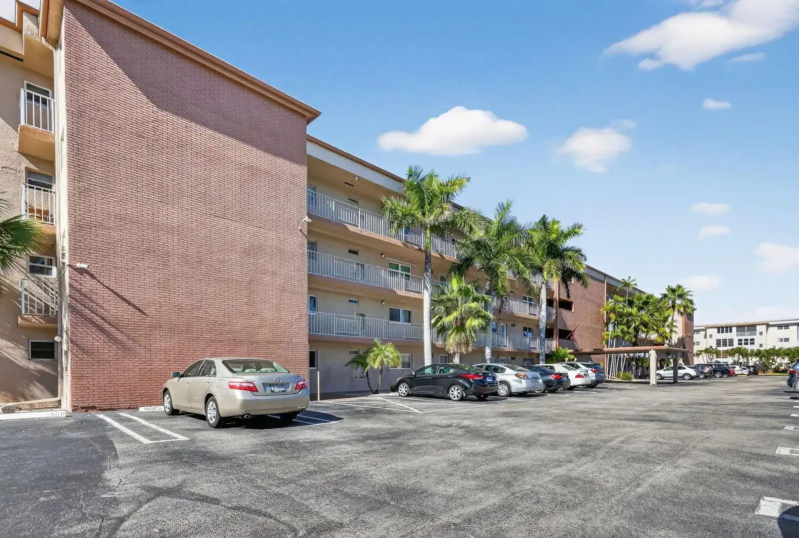 2615 NE 1ST Court # 201, Boynton Beach FL 33435 photo 2