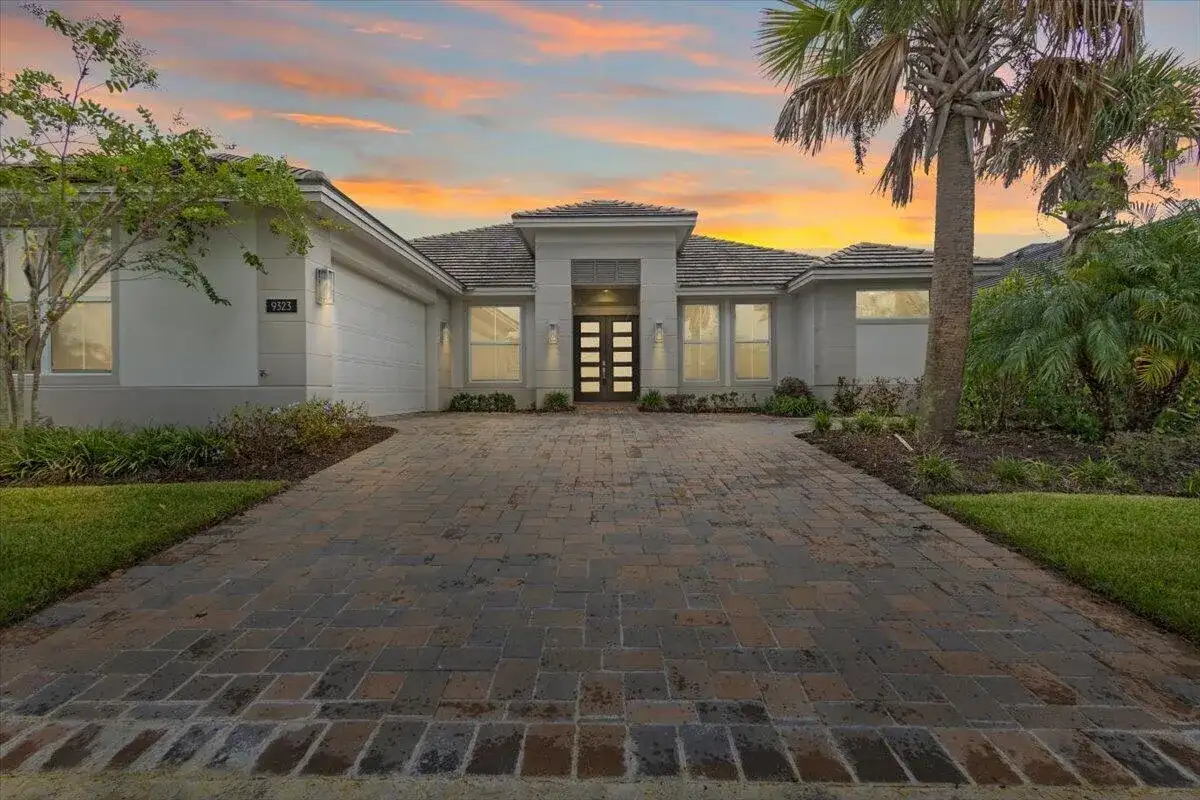9323 SW Pinnacle Place, Port St. Lucie FL 34987 photo 5