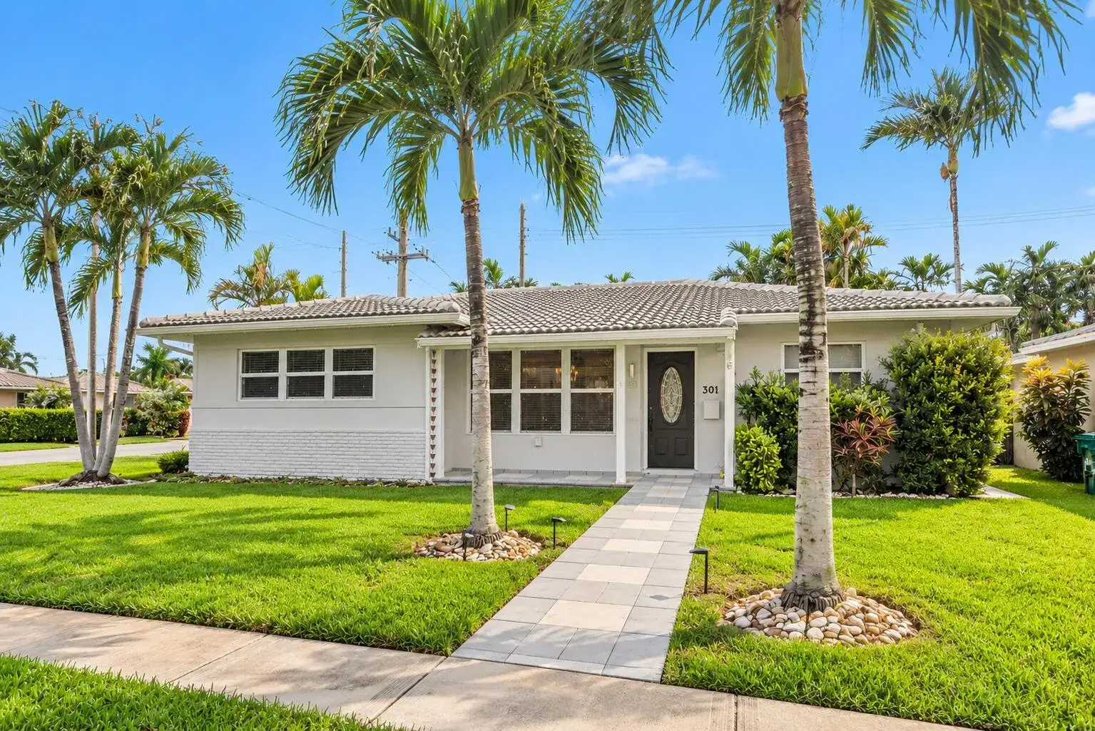 301 SE 3RD Terrace, Dania Beach FL 33004