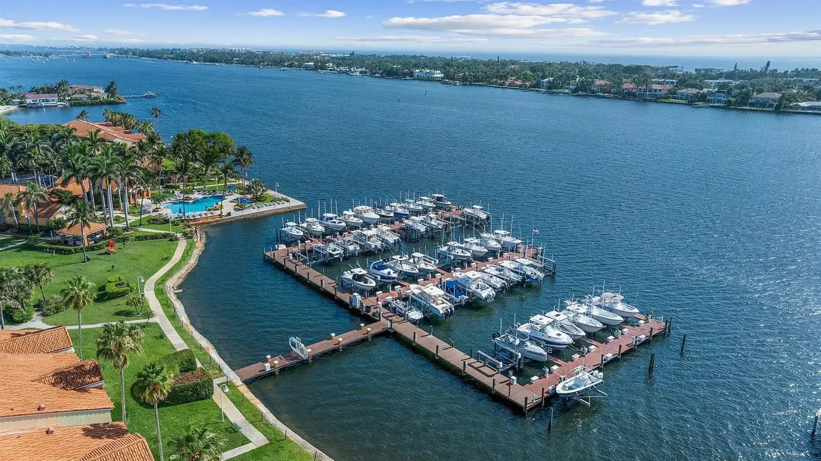 103 Yacht Club Way # 104, Hypoluxo FL 33462 photo 5