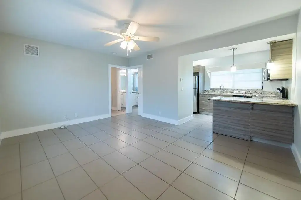 64 ISLE OF VENICE Drive APT 22, Fort Lauderdale FL 33301