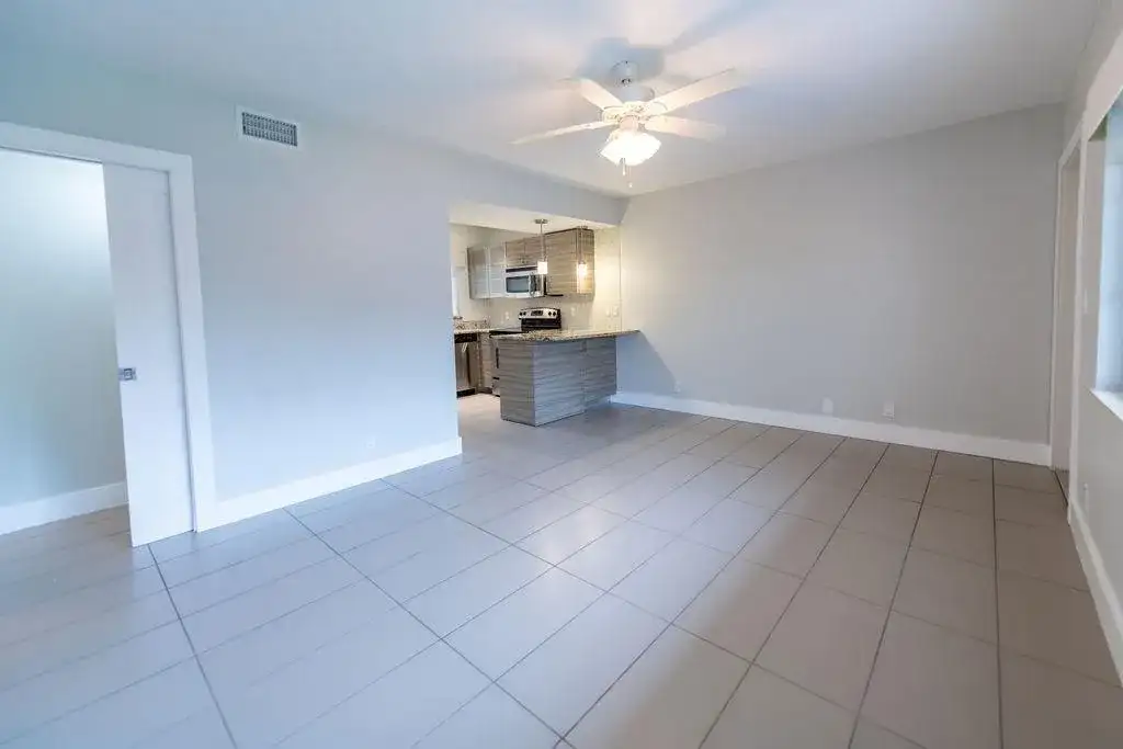 64 ISLE OF VENICE Drive APT 22, Fort Lauderdale FL 33301 photo 2