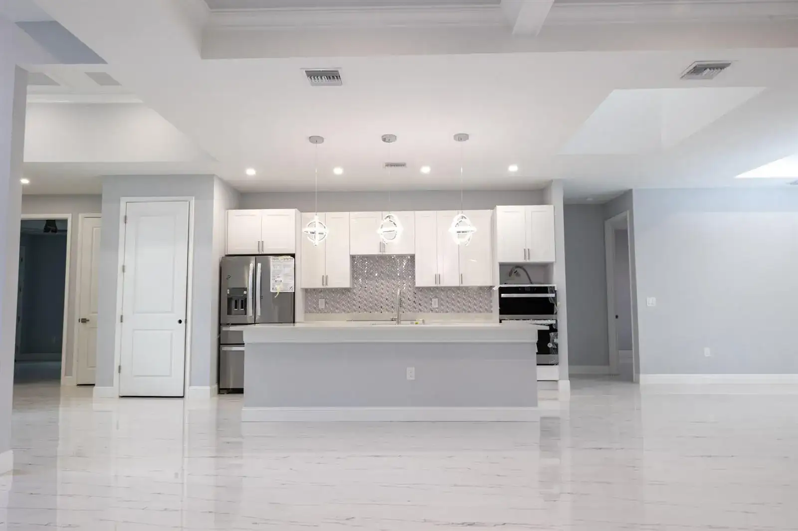 10601 LANDAU Lane, Bonita Springs FL 34135 photo 4