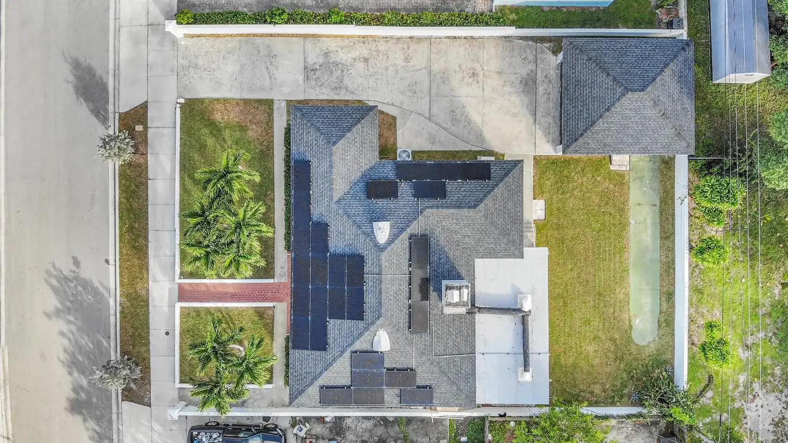 916 31ST Street, West Palm Beach FL 33407 photo 2