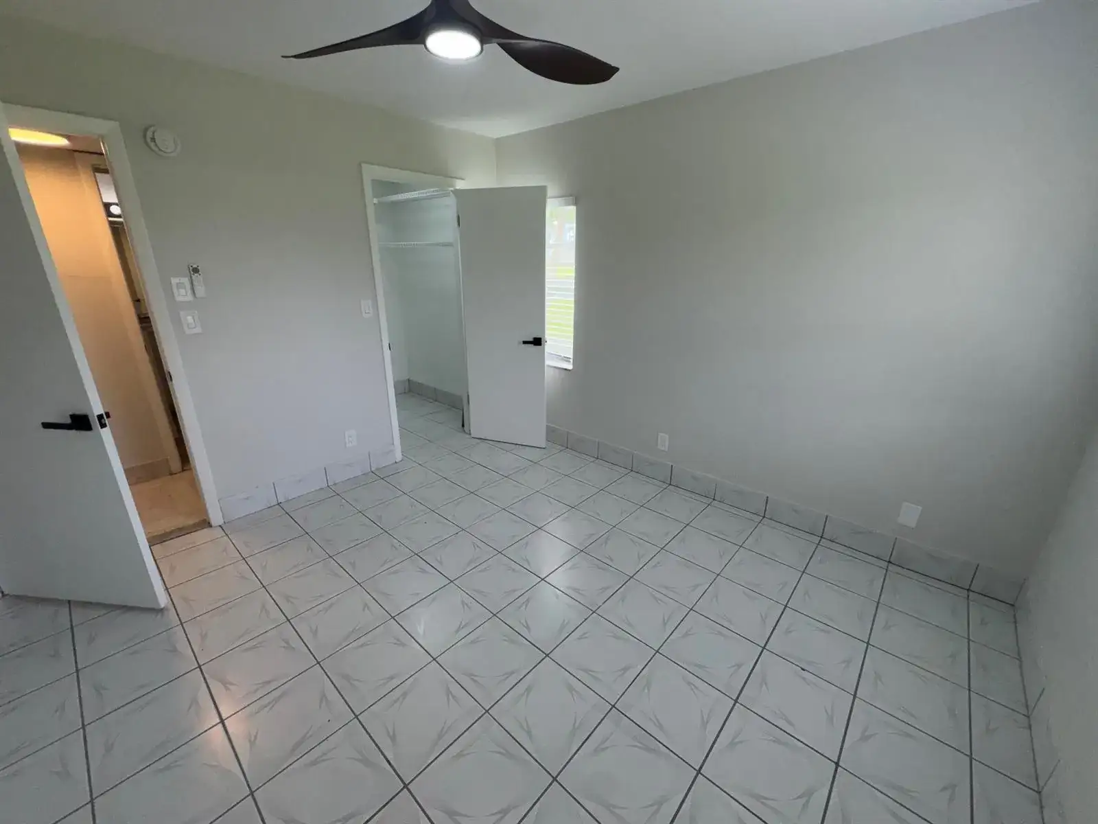 1758 Abbey Road # 102, West Palm Beach FL 33415 photo 5