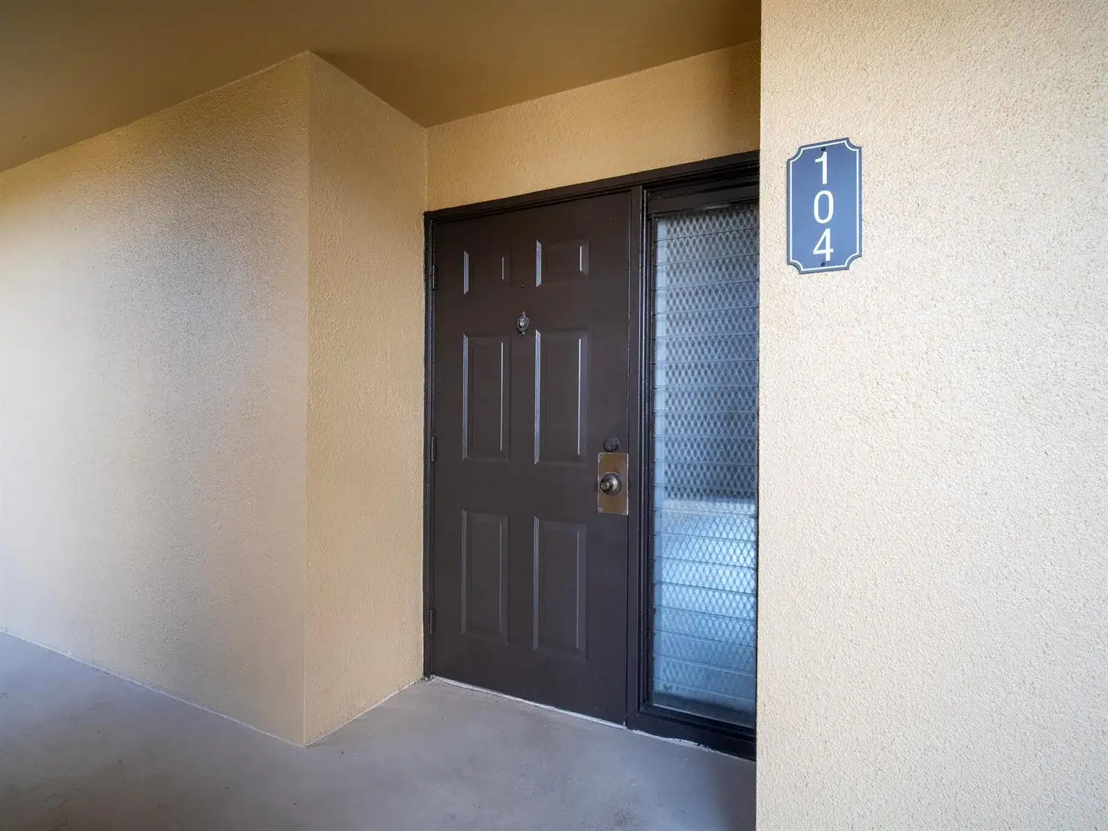 5390 WOODLAND LAKES Drive # 104, Palm Beach Gardens FL 33418 photo 2