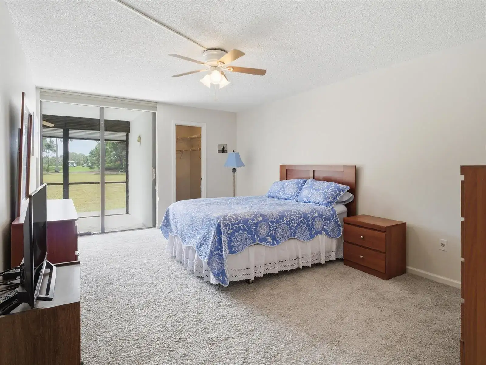 5390 WOODLAND LAKES Drive # 104, Palm Beach Gardens FL 33418 photo 5