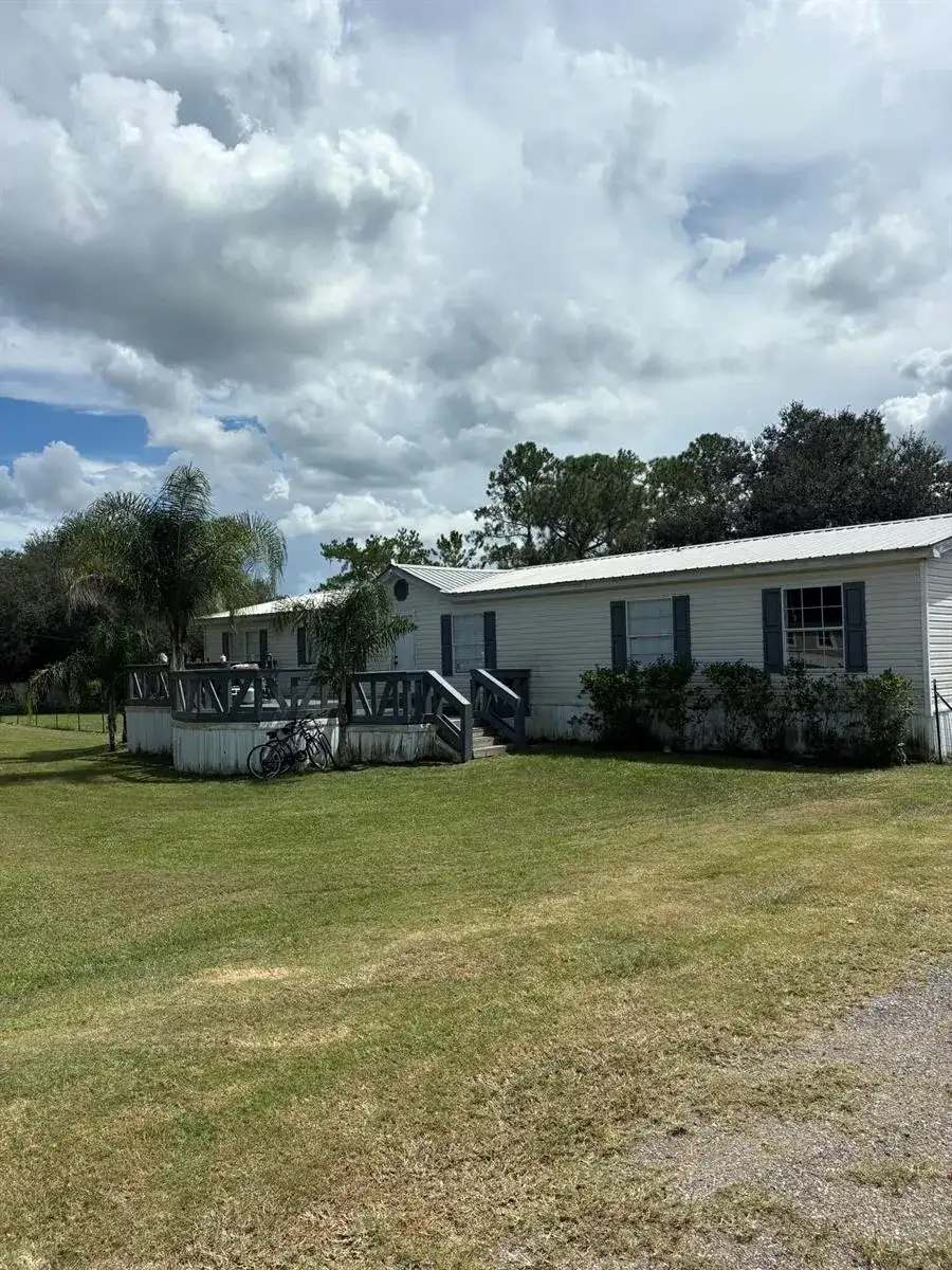 6205 FULLENKAMP Drive, Plant City FL 33565 photo 2