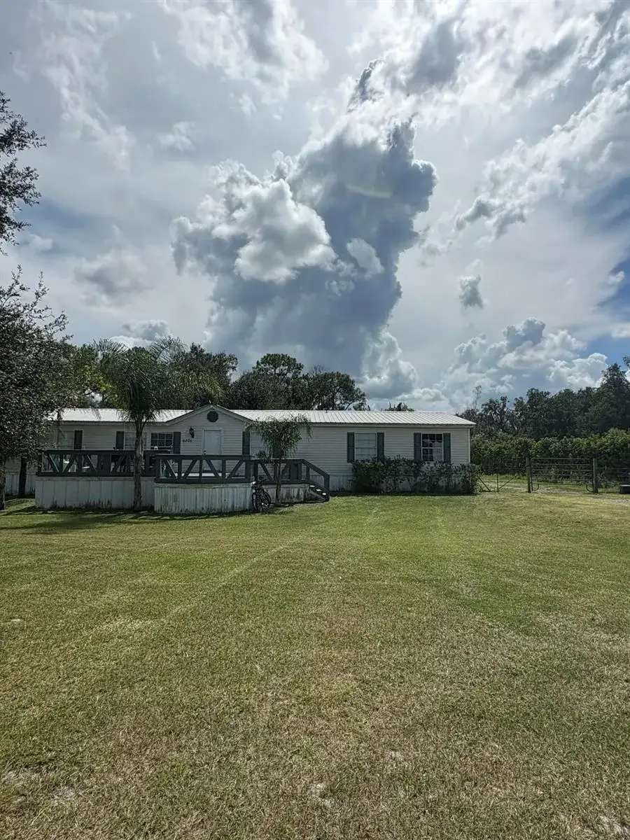 6205 FULLENKAMP Drive, Plant City FL 33565 photo 3