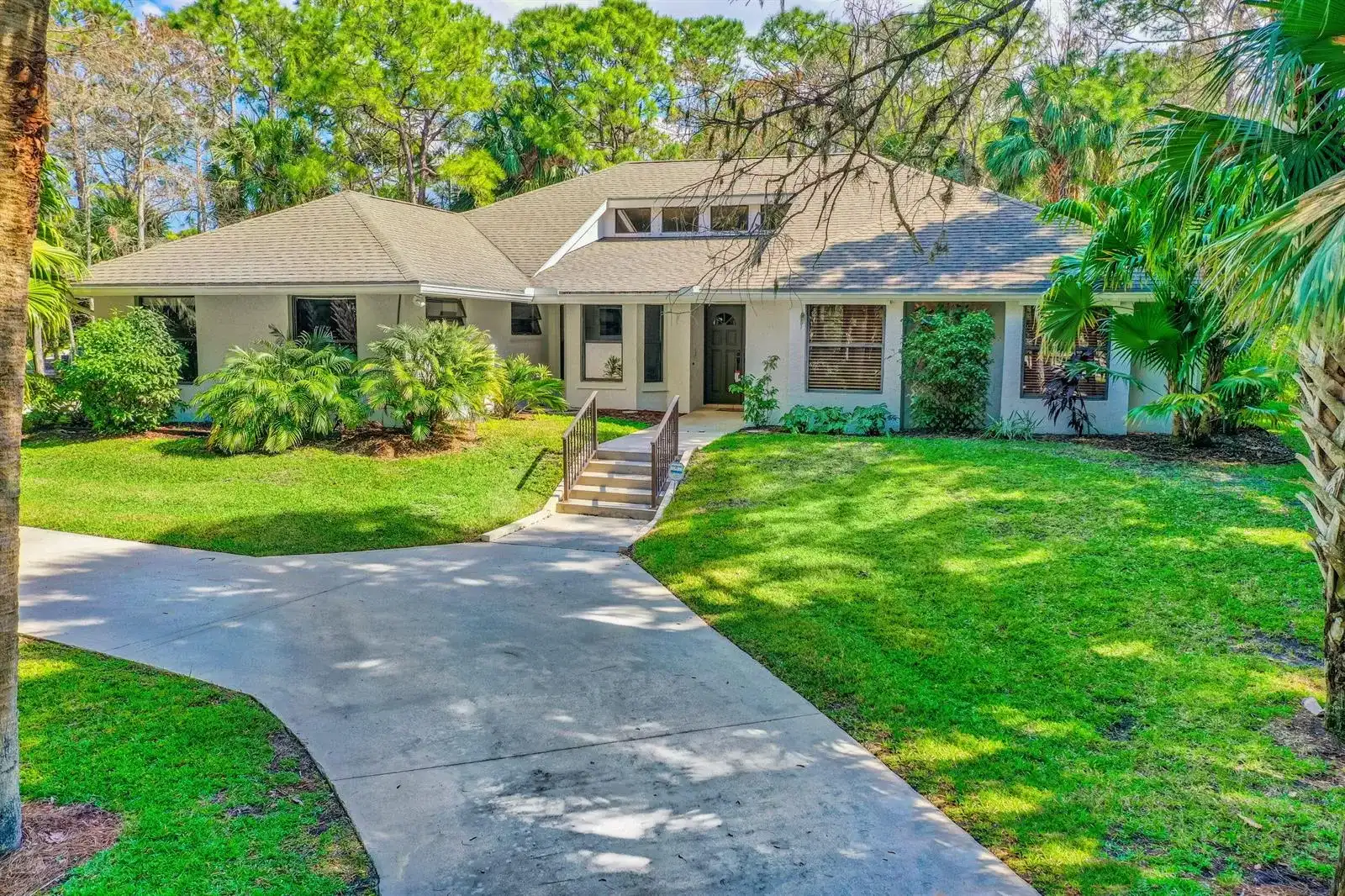 8300 159th Court N, Palm Beach Gardens FL 33418